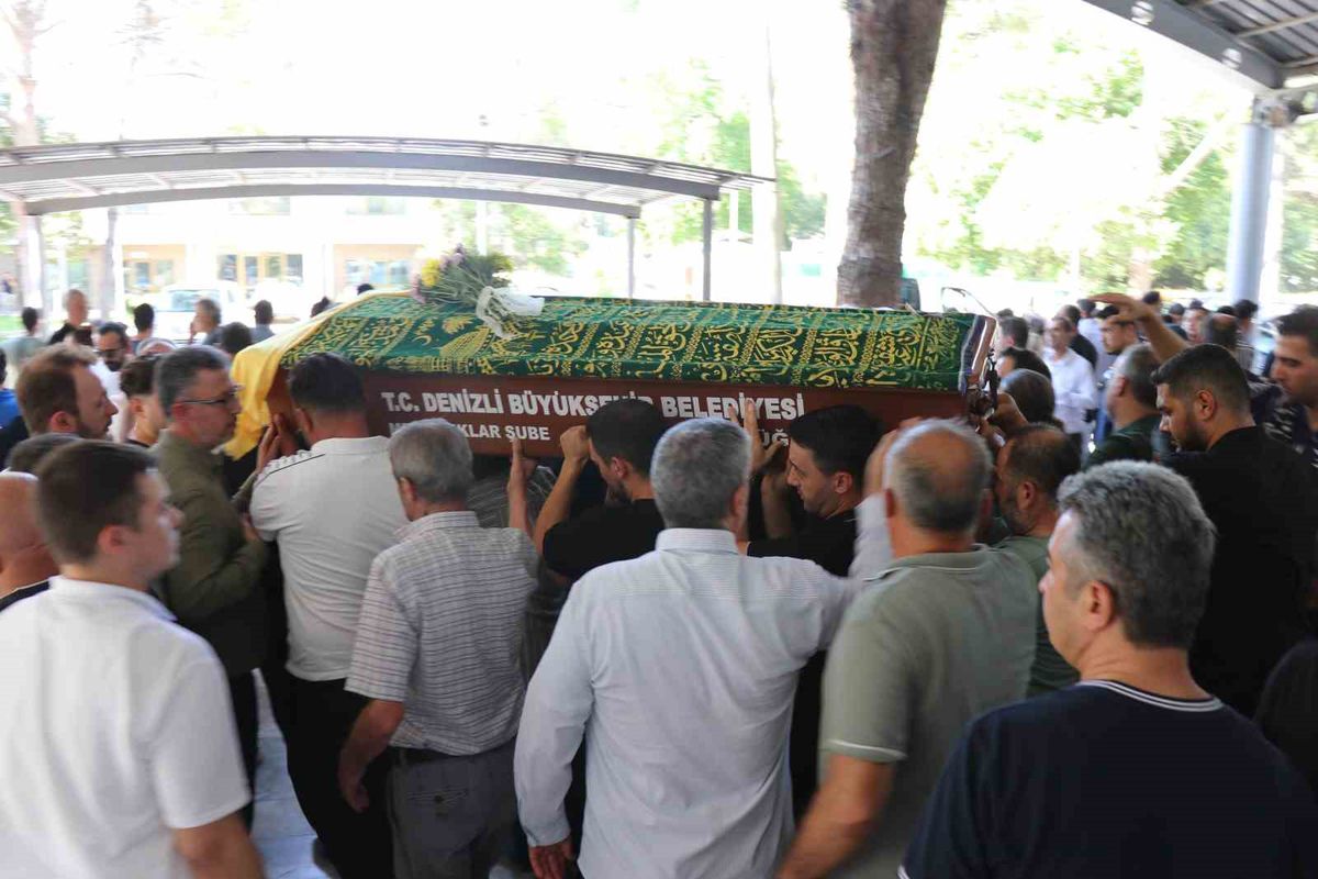 Pamukkale'de Trajik Kaza: Arzu Acunsöz Son Yolculuğuna Uğurlandı