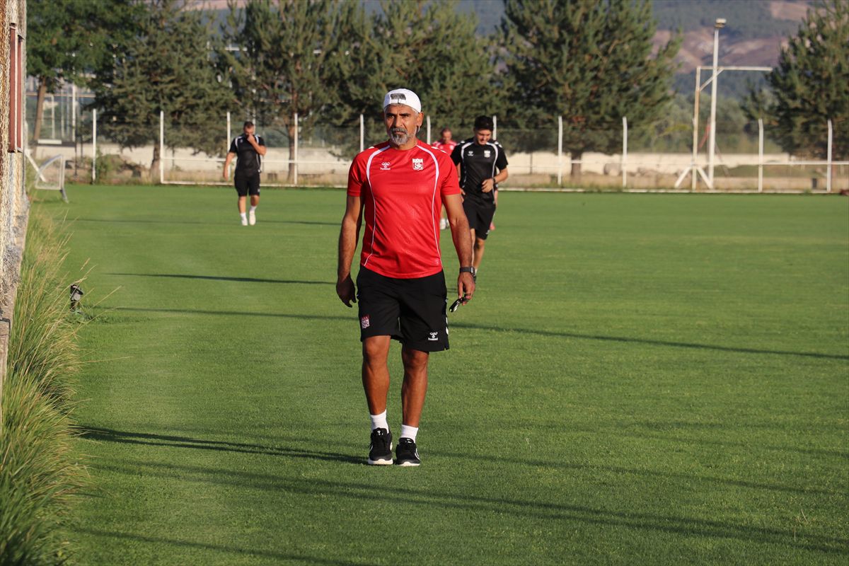 Sivasspor'da Taşdemir: En kısa sürede 3 puanla tanışacağız