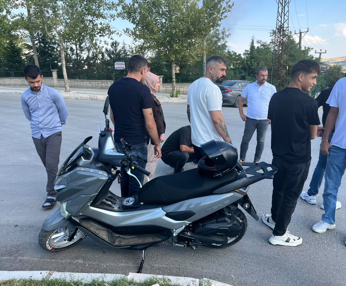 Elazığ'da Motosiklet ile Otomobil Çarpıştı: 1 Yaralı