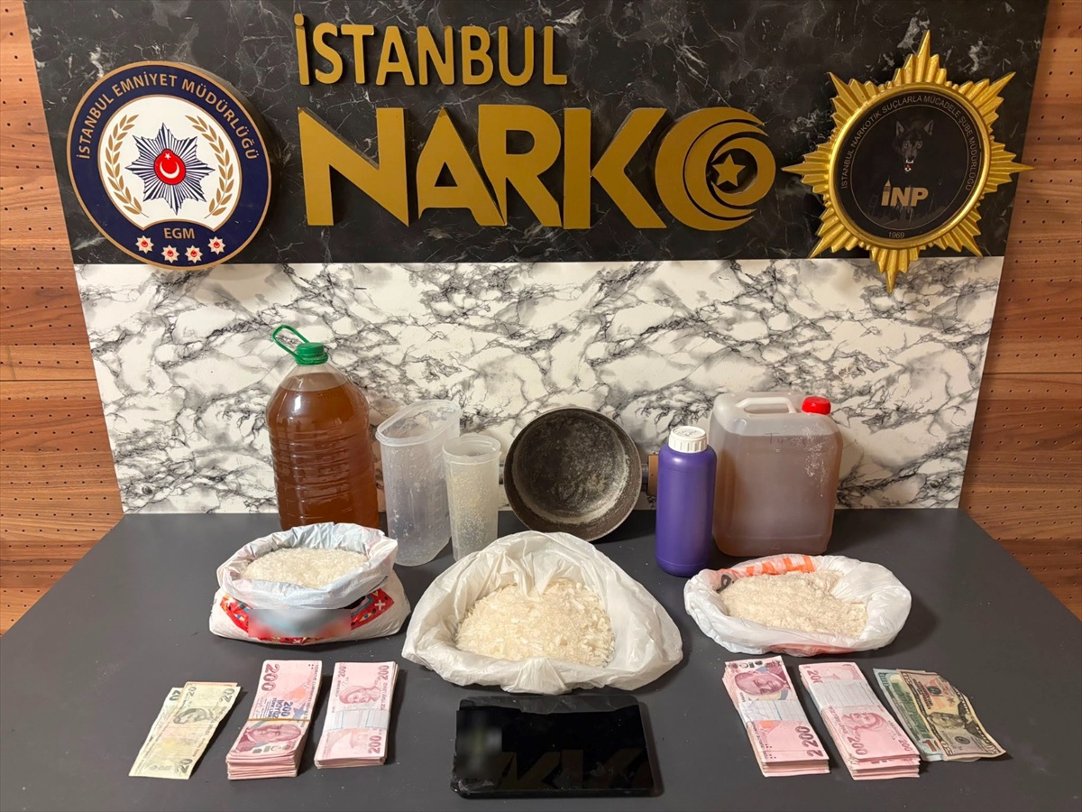 Esenyurt'ta Uyuşturucu Operasyonu: 13 Kilo 550 Gram Madde Ele Geçirildi