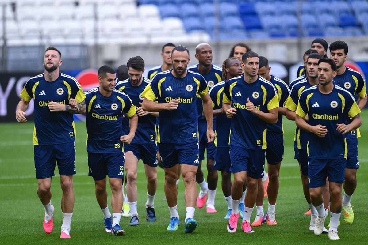 Fenerbahçe için 2 milyarlık gece! Lyon'u elerse kasa dolacak