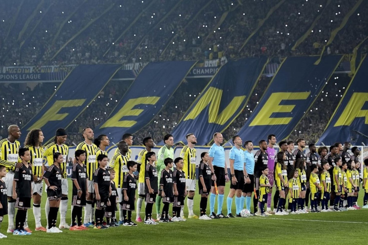 Fenerbahçe'de yaprak dökümü! Oosterwolde, Livakovic, Diego Carlos derken bir veda daha