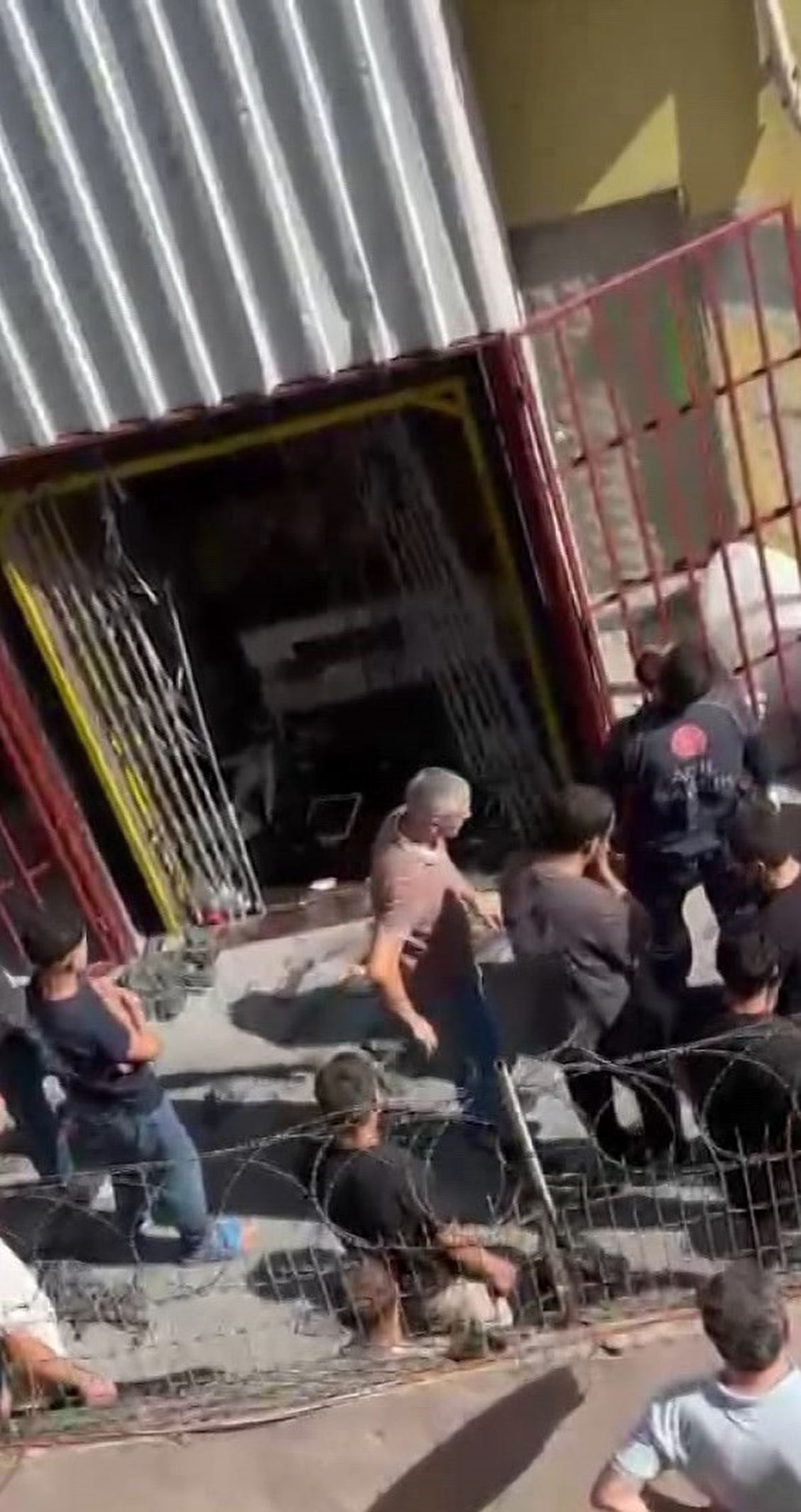Gaziosmanpaşa'da Asansör Düşmesi: 1 Ağır Yaralı