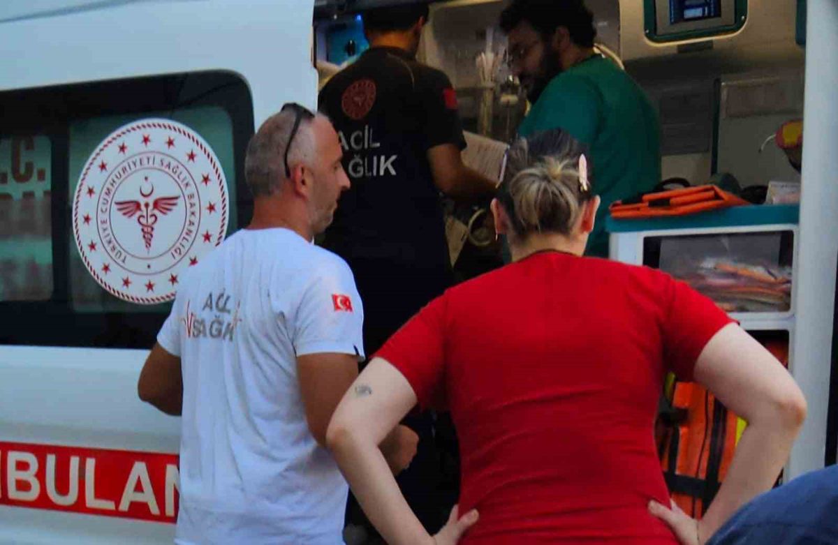 4 Yaşındaki Çocuk Havuzda Boğulmaktan Kurtarıldı