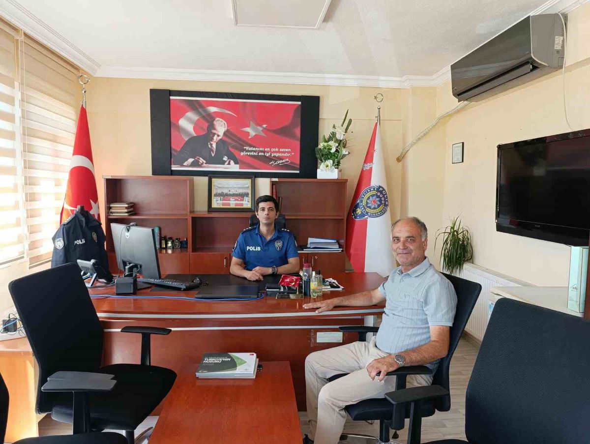 Selendi Emniyet Amiri Komiser Emre Gevanci Başkomiserliğe Terfi Etti