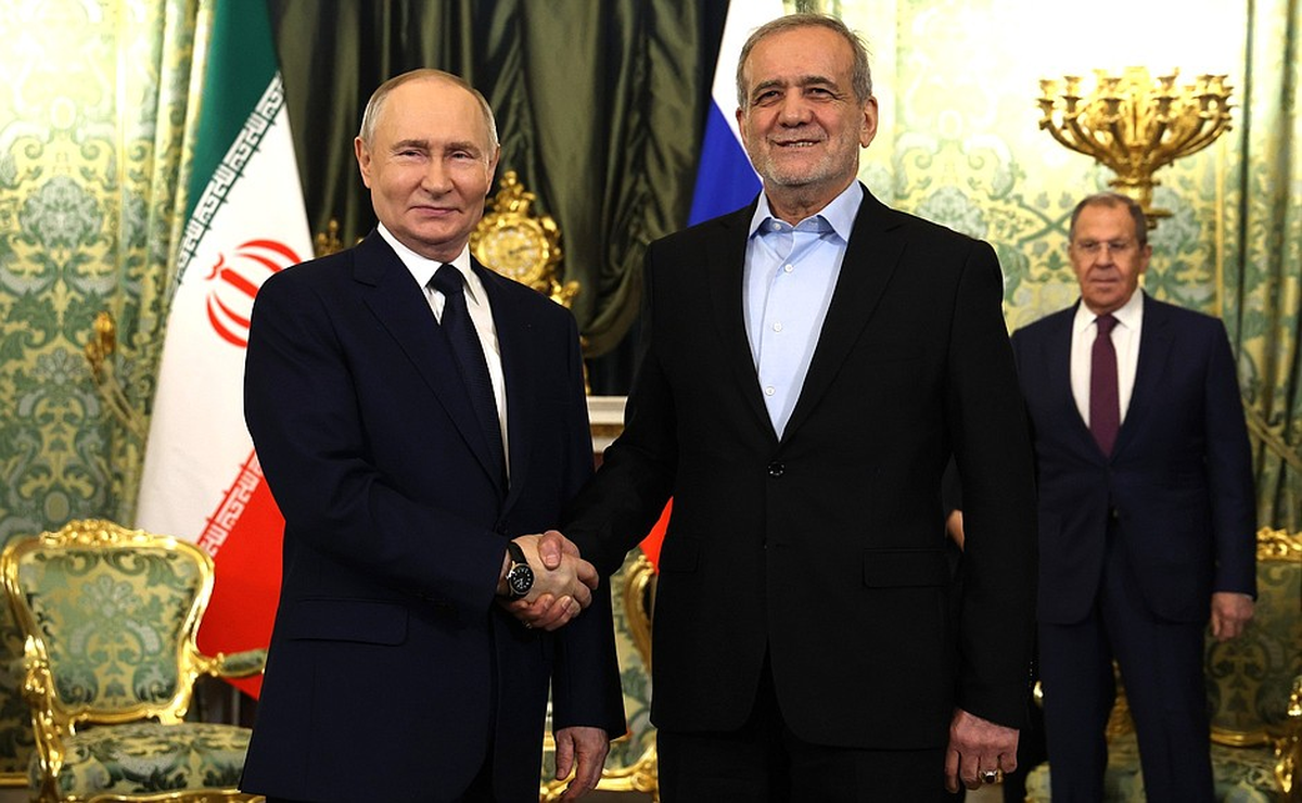 Pezeşkiyan ve Putin, ŞİÖ Zirvesi'nde Bişkek'te Görüşecek