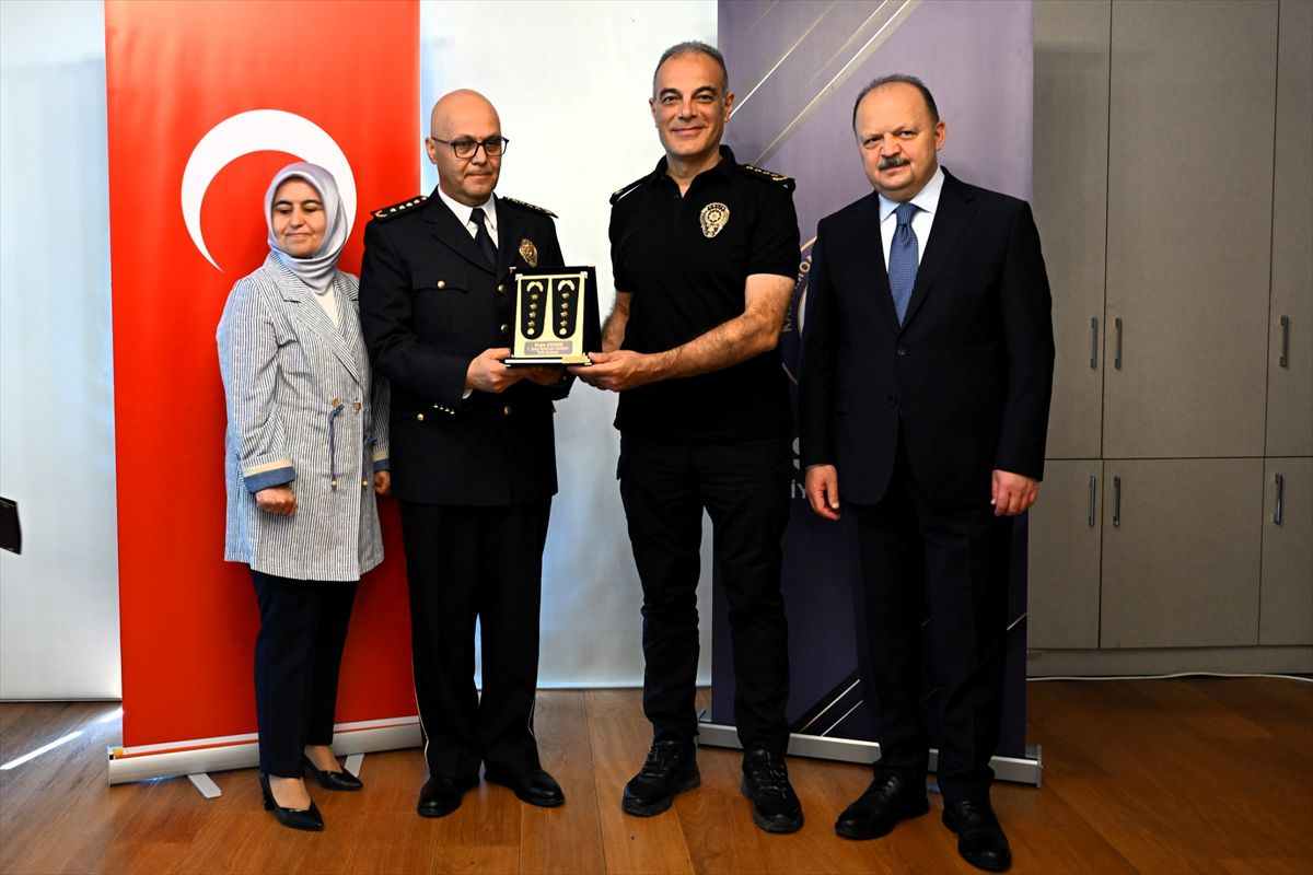 Kastamonu'da Emniyet Mensupları İçin Terfi Töreni Düzenlendi