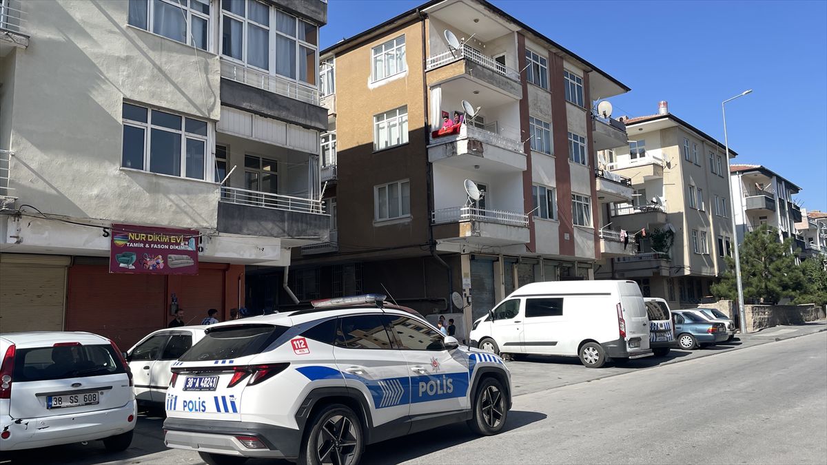 Kayseri'de Şüpheli Ölüm: 38 Yaşındaki Kişi Evinde Ölü Bulundu