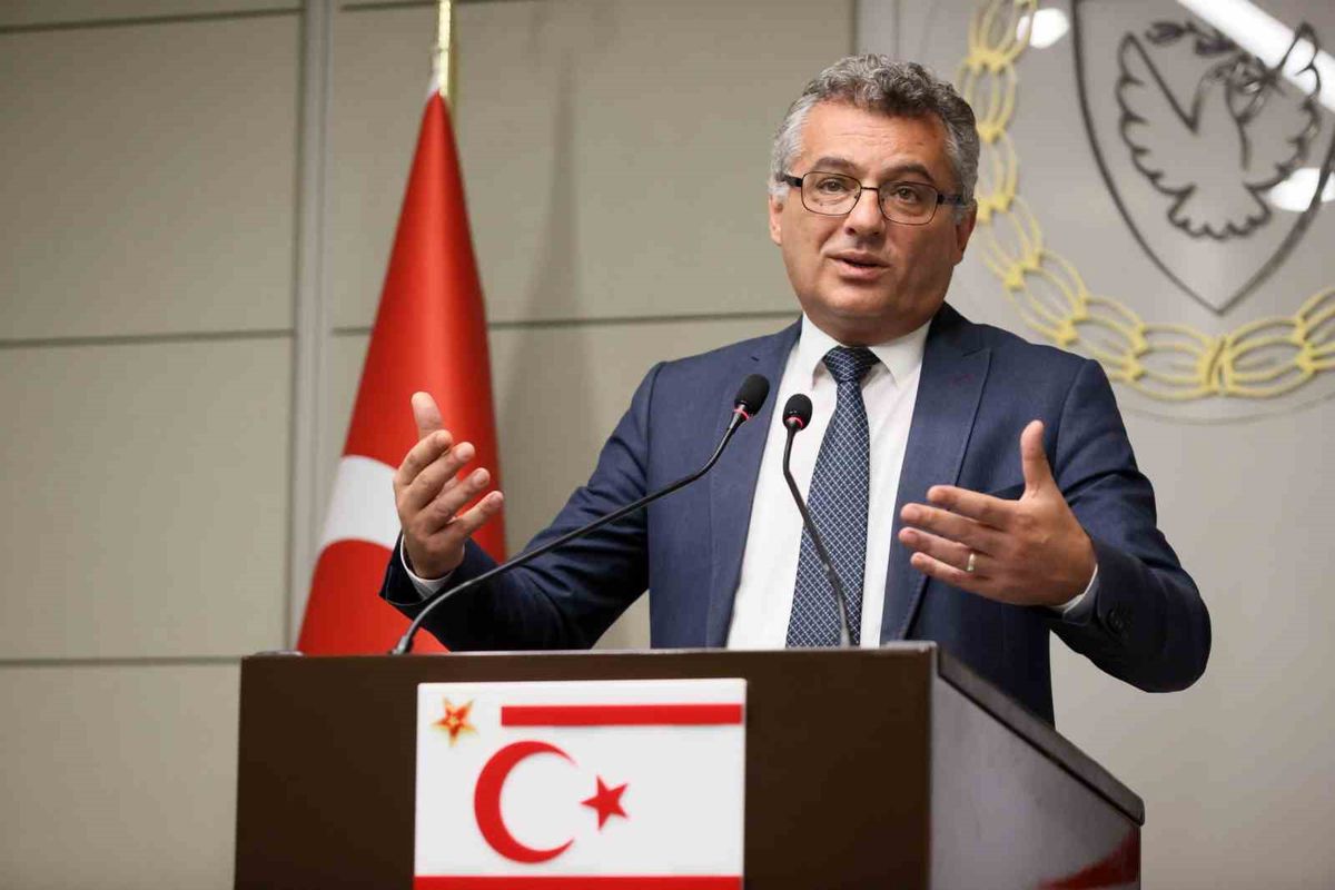 Erhürman: Masa, görüşme masası ve söz göze söylenir