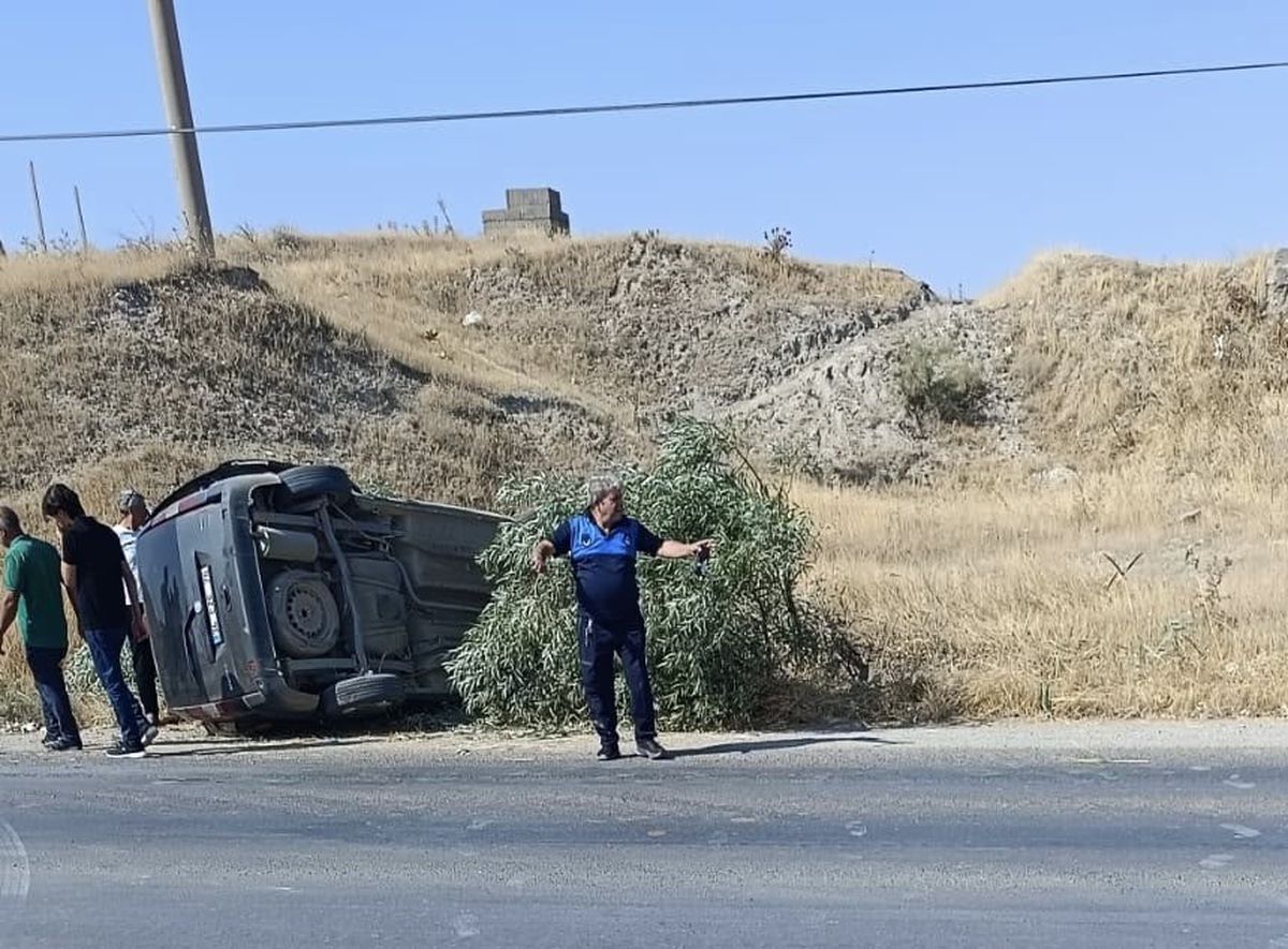 Kahta'da lastik patlaması: 2 yaralı