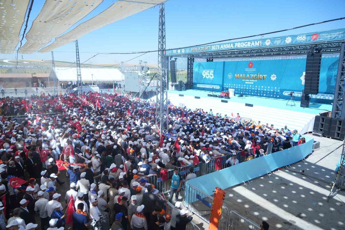 Erdoğan Malazgirt'te 955. Yıl Coşkusunda