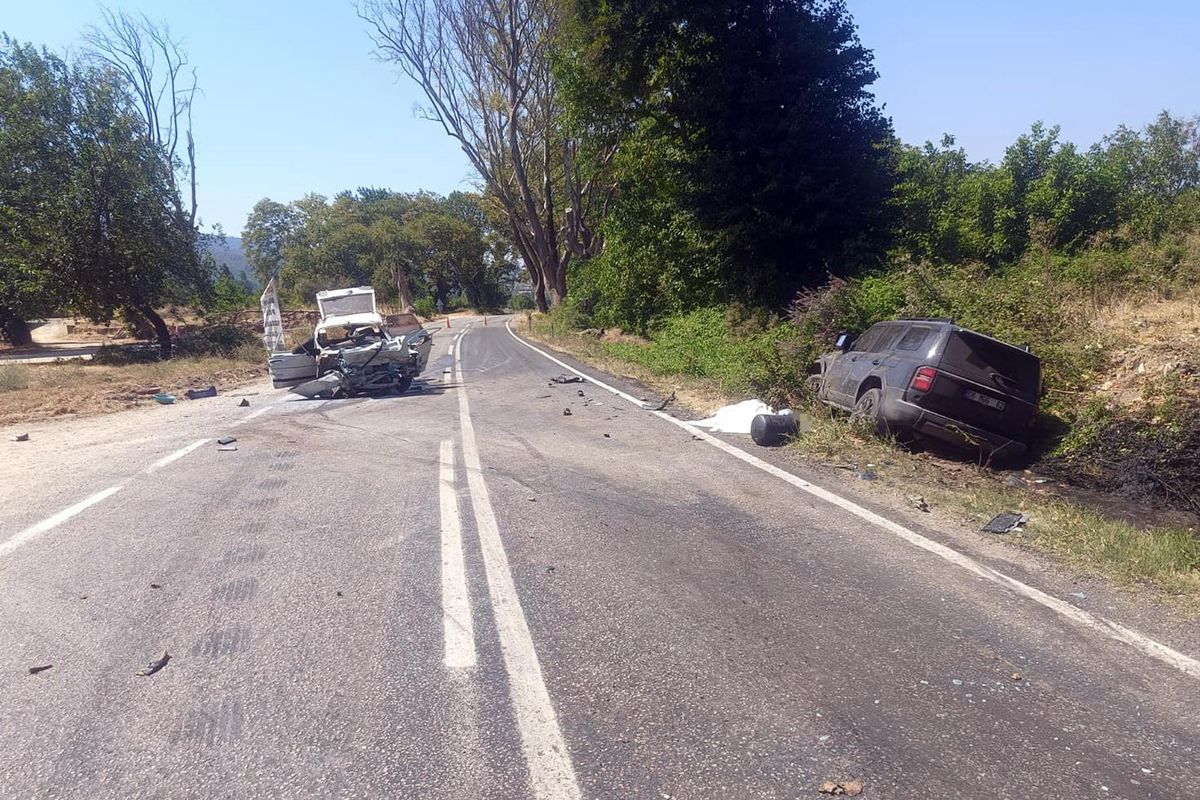 Manisa'da feci kaza: 2 kardeş hayatını kaybetti, 2 kişi yaralandı