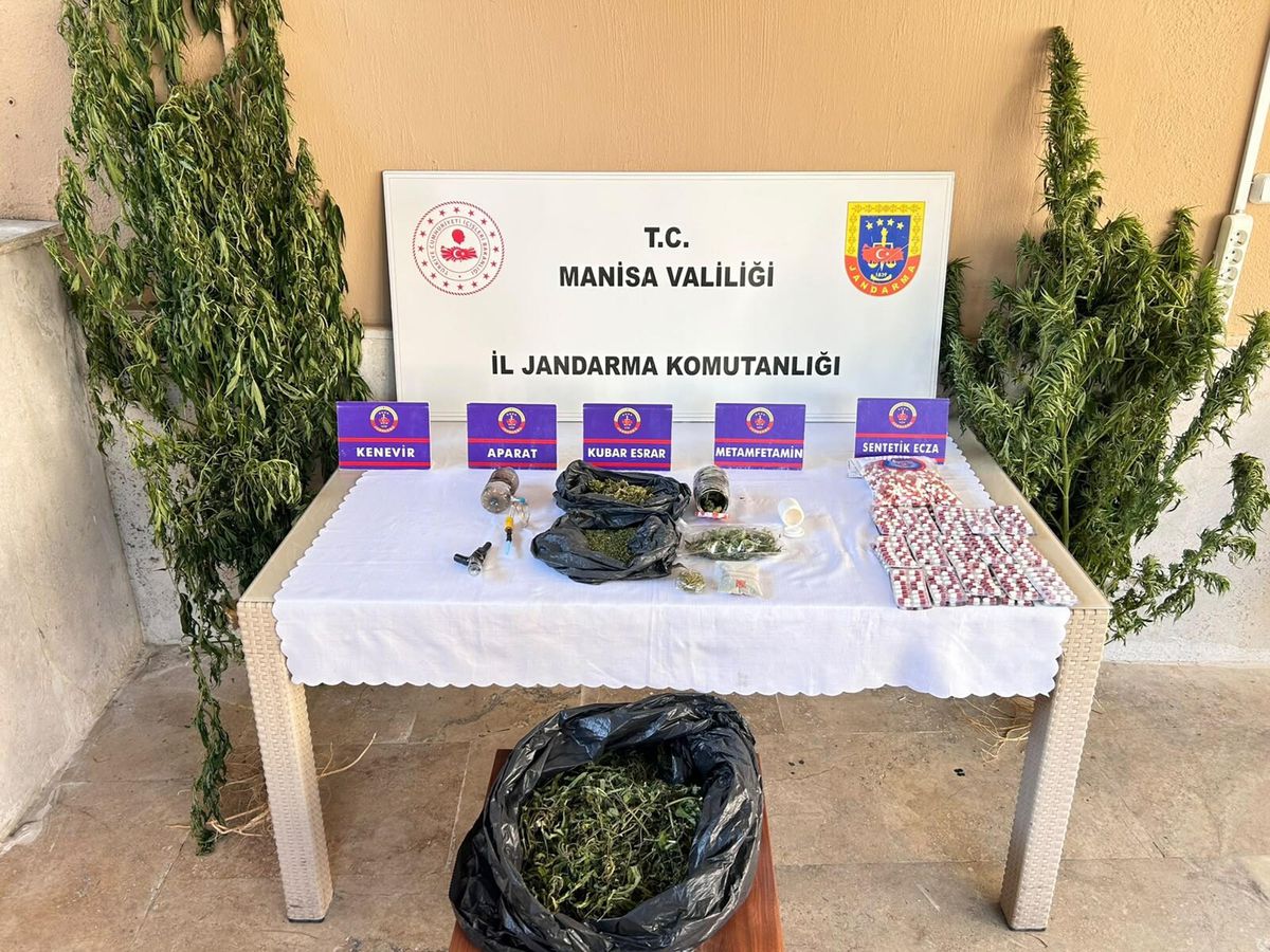 Alaşehir'de Uyuşturucu Operasyonu: 4 Tutuklama