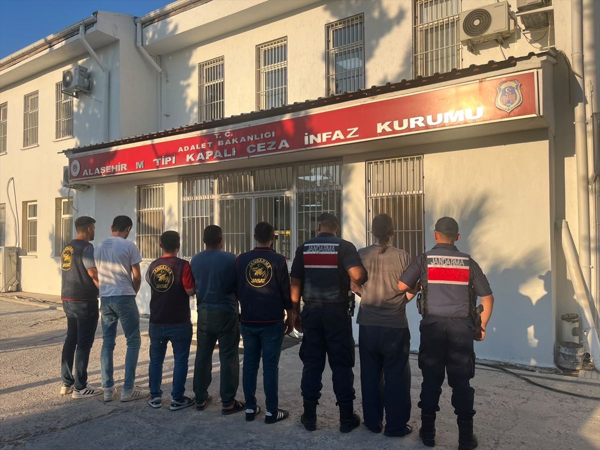 Alaşehir’de Uyuşturucu Operasyonu: 4 Tutuklama