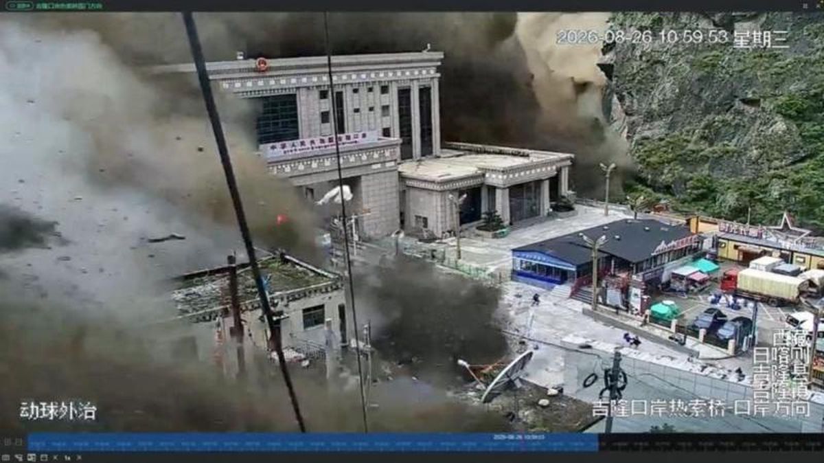 Nepal ve Tibet'te Heyelan ve Seller: Yüzlerce Kişi Kayıp