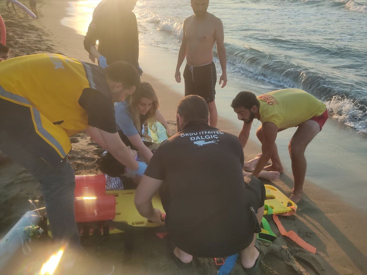 Fatsa'da 4 çocuk boğulmaktan son anda kurtarıldı