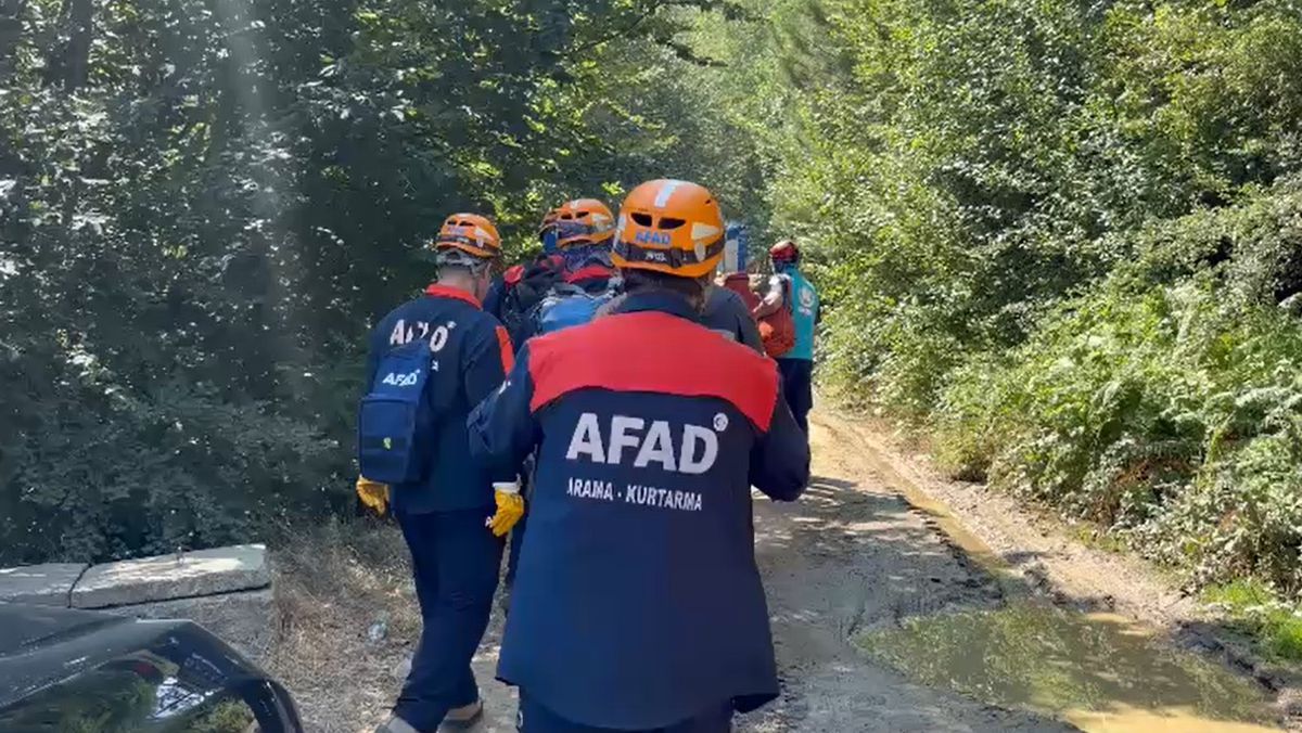 Bursa'da Kayalıklardan Düşen 75 Yaşındaki Yaşar Kumaş, 4 Saatte Kurtarıldı