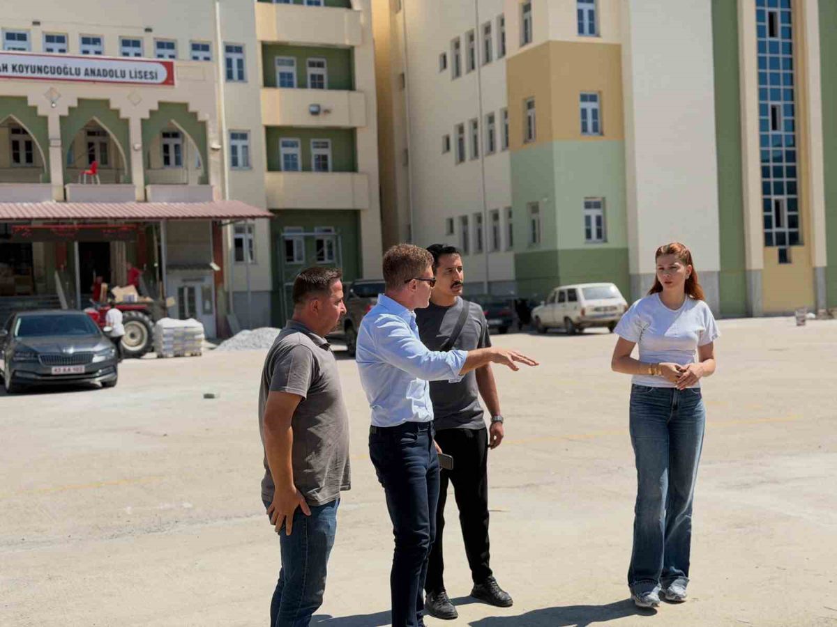 Simav'da Okul Yenileme Çalışmaları Yerinde İncelendi