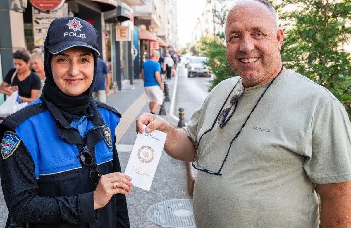 Sinop'ta Polisten Dolandırıcılık ve KADES Bilgilendirmesi