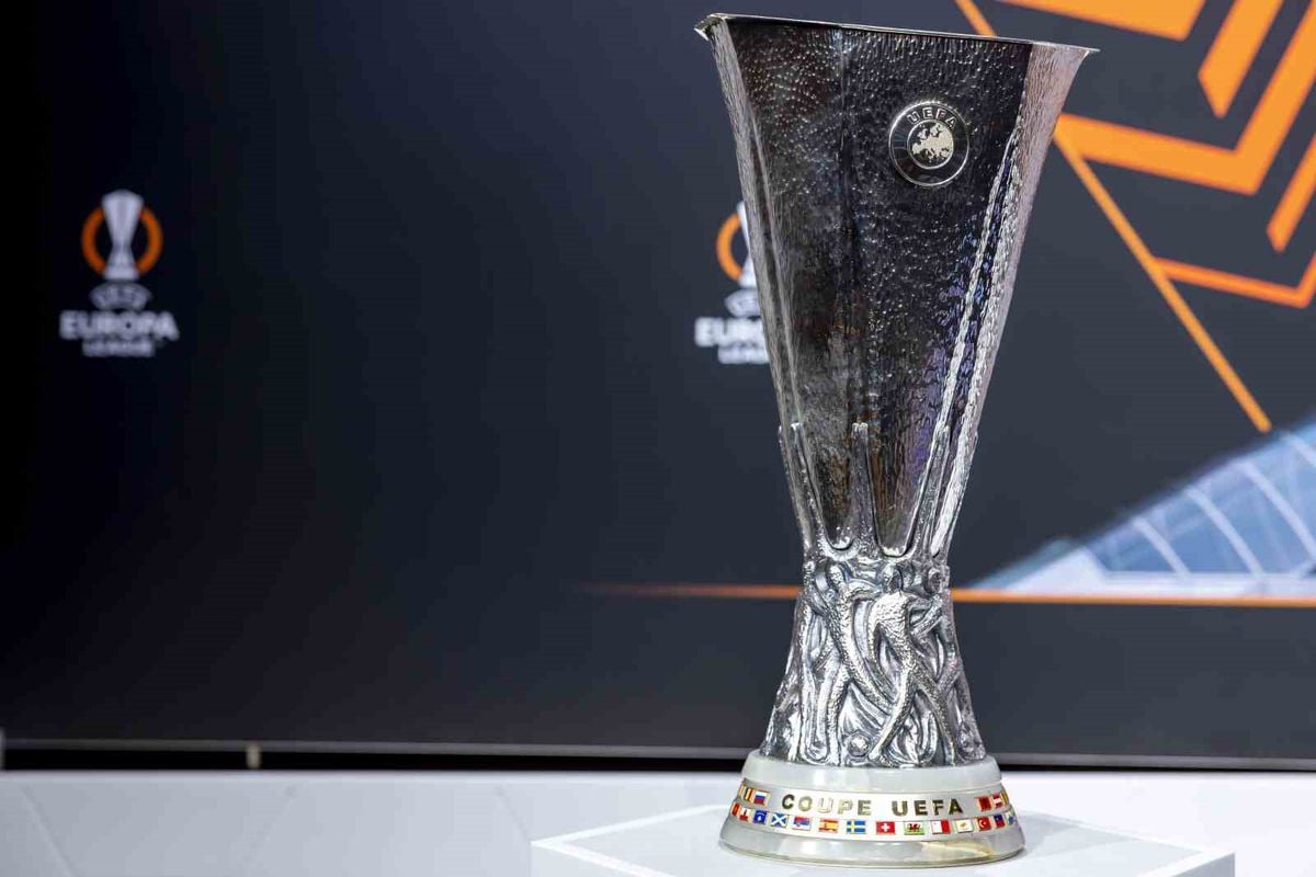 UEFA Avrupa Ligi'nde play-off rövanş heyecanı yarın: Beşiktaş ve Trabzonspor sahada