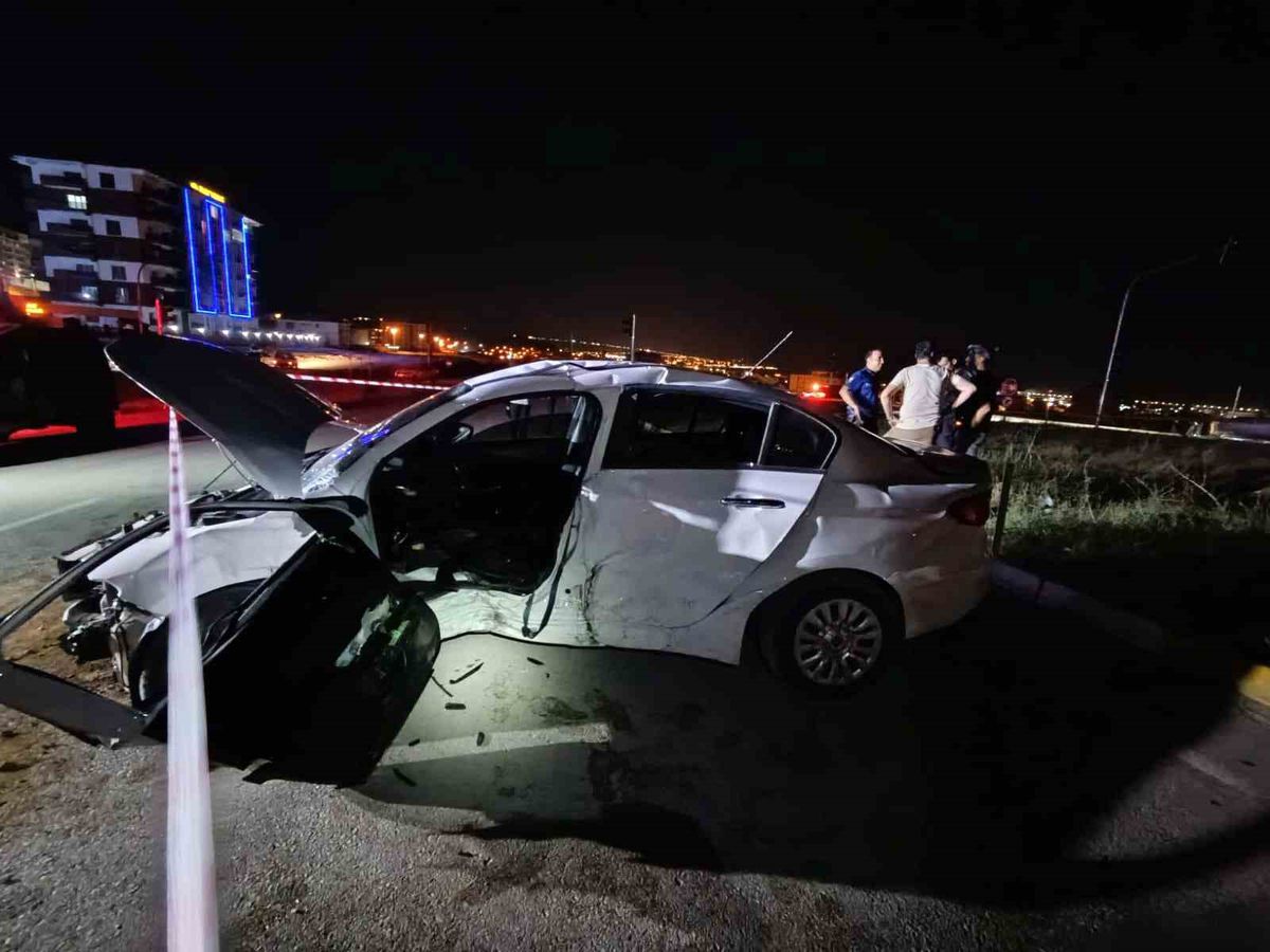 Van'da Korkunç Kaza: 5 Yaralı, Vatandaşlar Trafik Işıklarının Çalışmamasına Tepkili