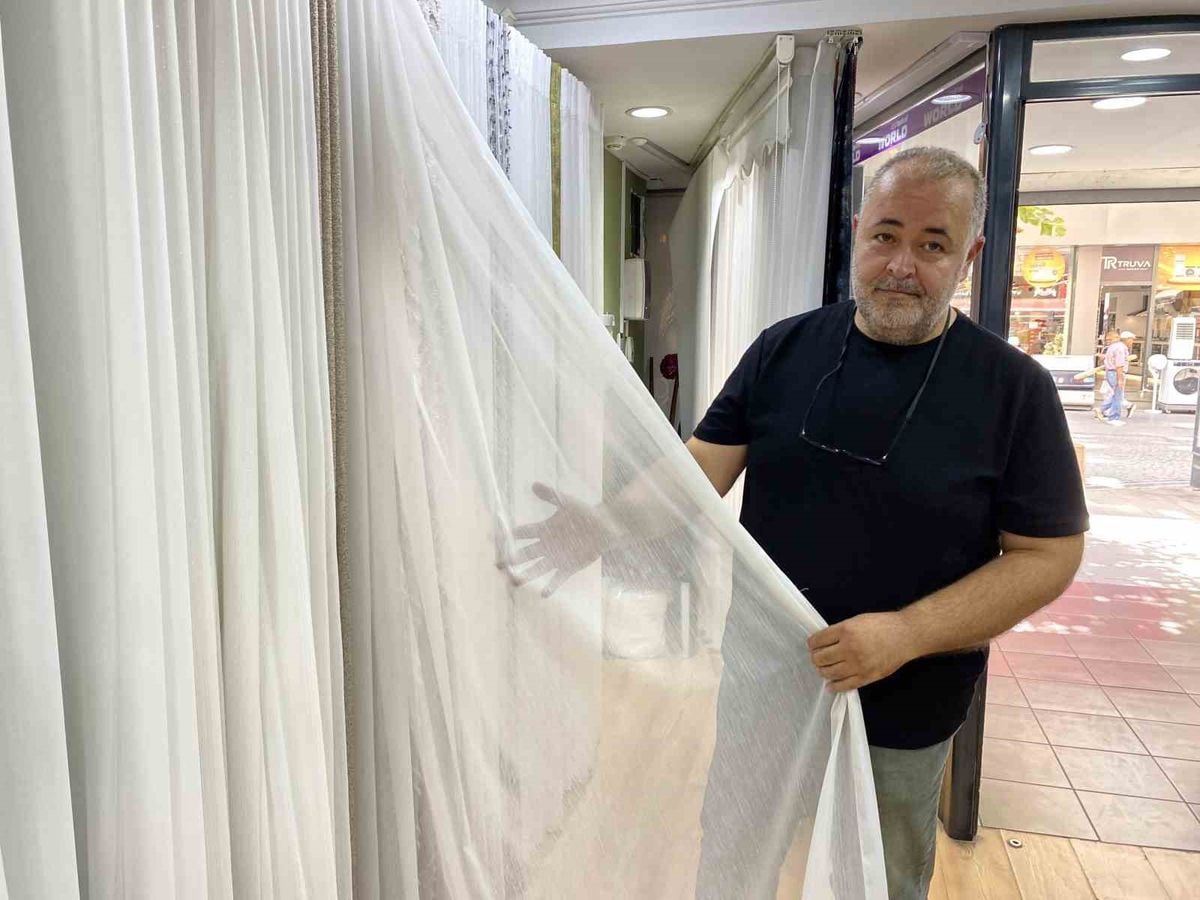 Yeni Evlenen Çiftlerin Perde Tercihi Değişti: Sade ve Ekonomik Modeller Öne Çıkıyor