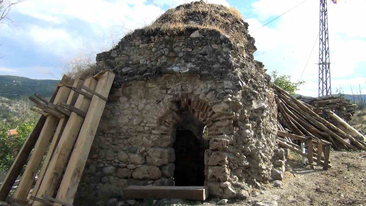 Mecitözü'nde Tarihi Hamam Zamana Direniyor
