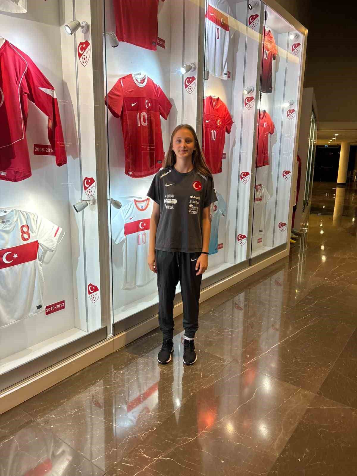 Bilecik'in Gururu Nurselin Ay, U15 Milli Takım'a Davet Edildi