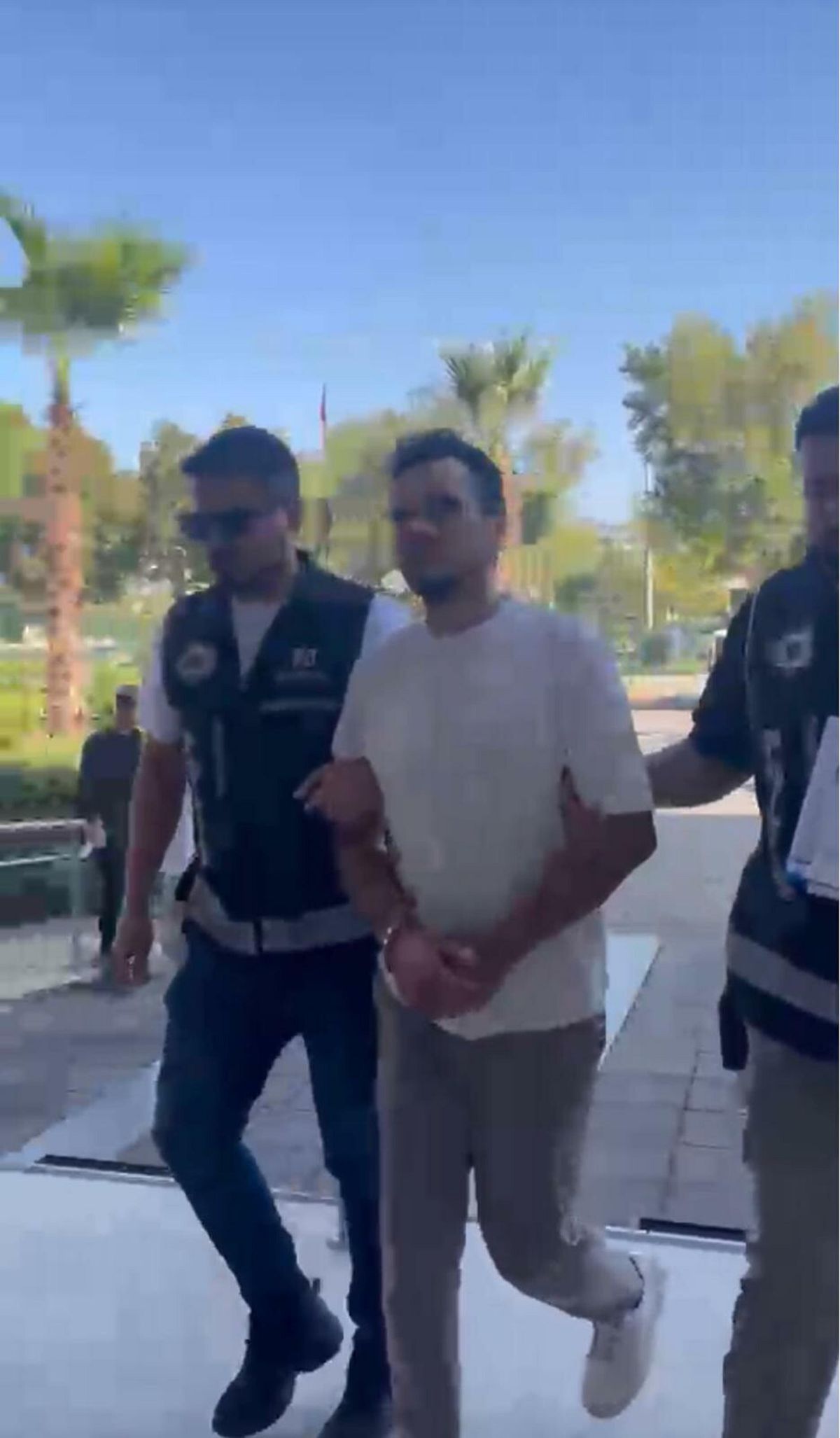 Nazilli'de Cumhurbaşkanına hakaret suçundan tutuklama