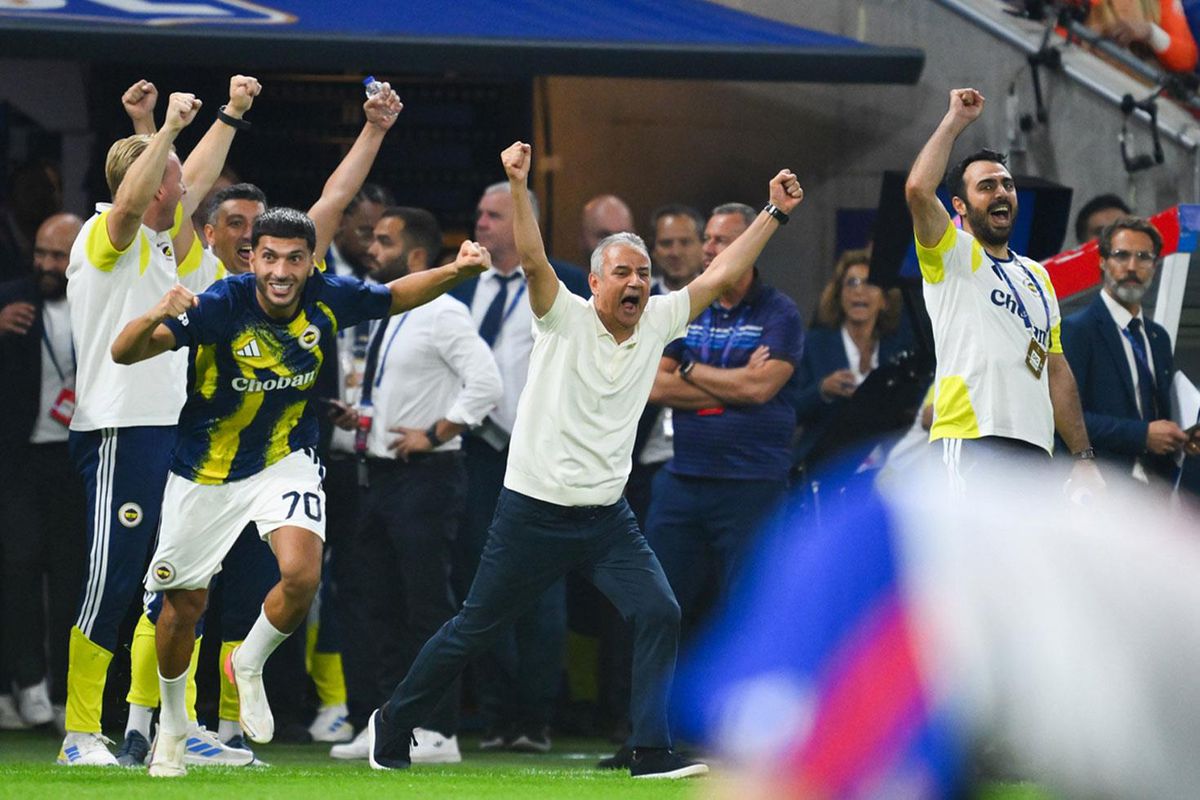 Dünya Fenerbahçe'yi konuşuyor: Lyon şaşkına döndü
