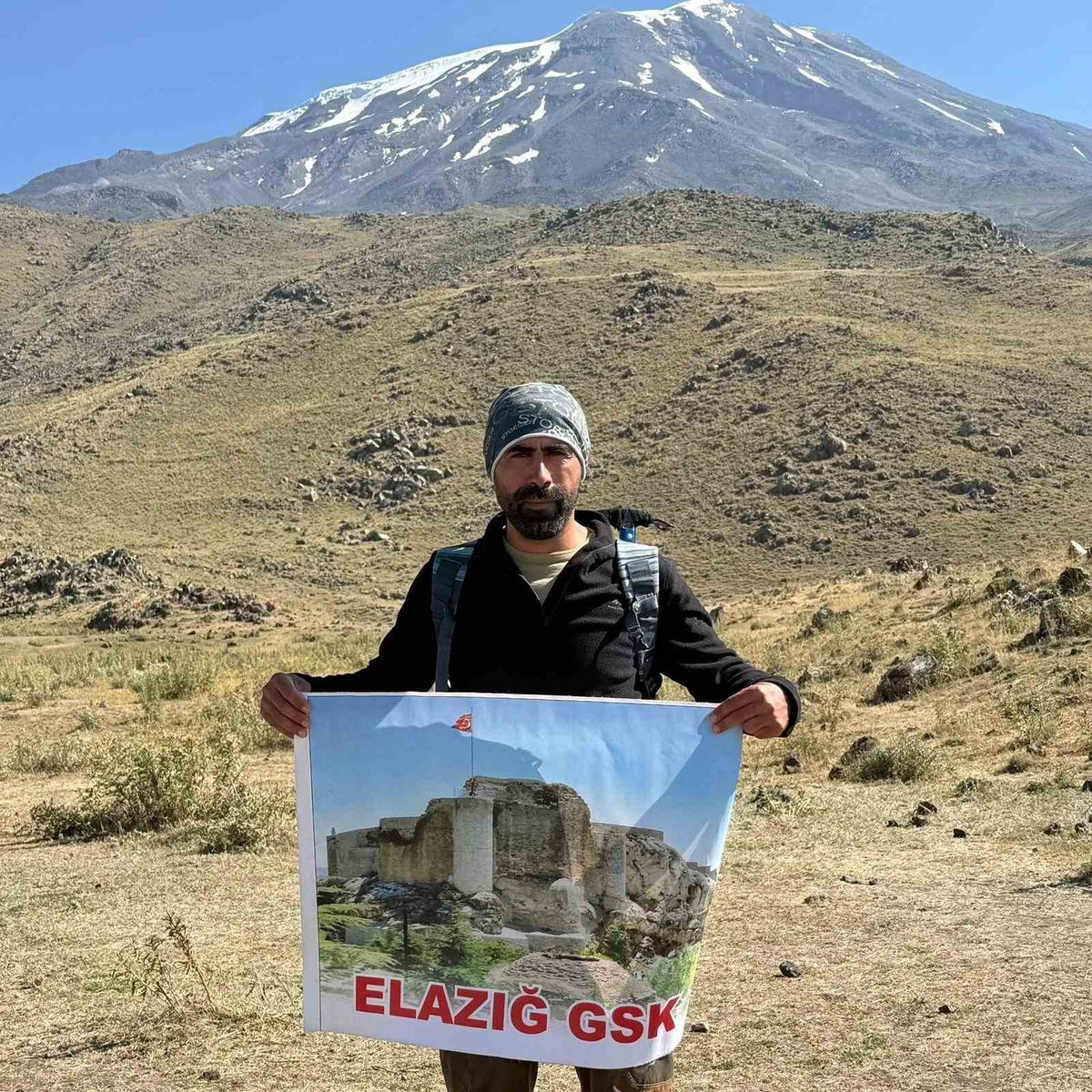 Elazığlı Sporcudan Ağrı Dağı'nda Zafer Bayramı Tırmanışı