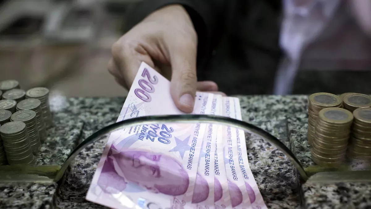 Maaş Promosyonu Rehberi: 2024 Güncel Tutarlar ve Banka Değişimi