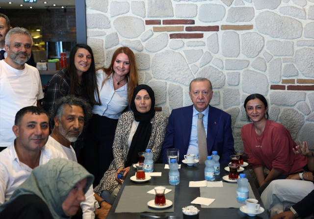 erdogan uskudarda esnafi ziyar 20181694 9713 1 m