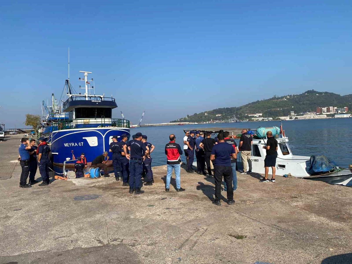 Karadeniz Ereğli'de Midye Teknelerine Denetim