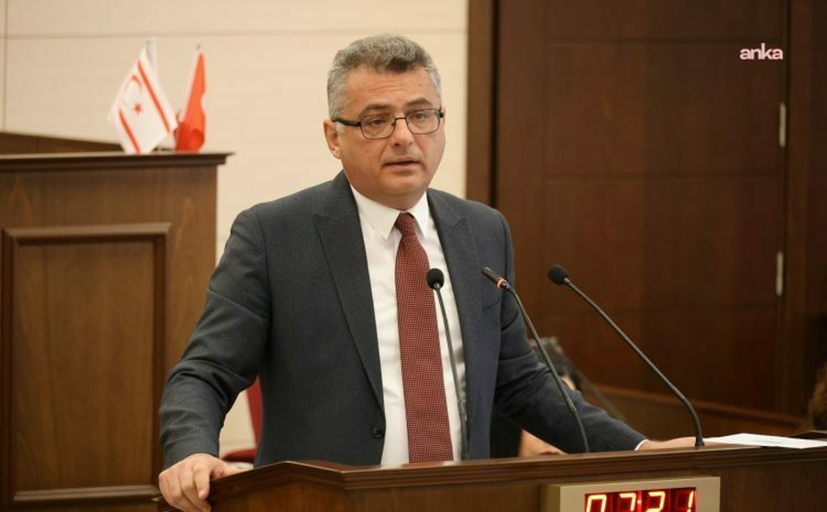 Kıbrıs Liderleri Kapsamlı Görüşme Yaptı: Haftalık Temas ve Güven Artırıcı Adımlar Gündemde