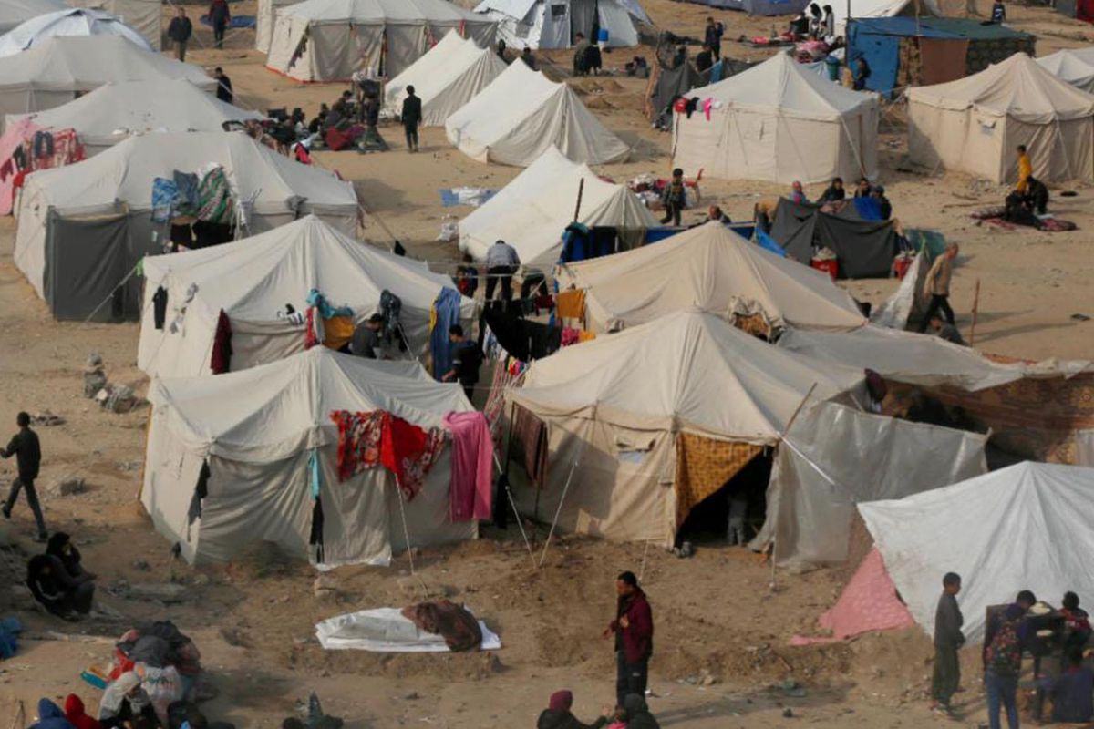 İsrail ordusu, Gazze'de Filistinlilerin kaldığı çadırlara saldırdı: 1 kişi hayatını kaybetti