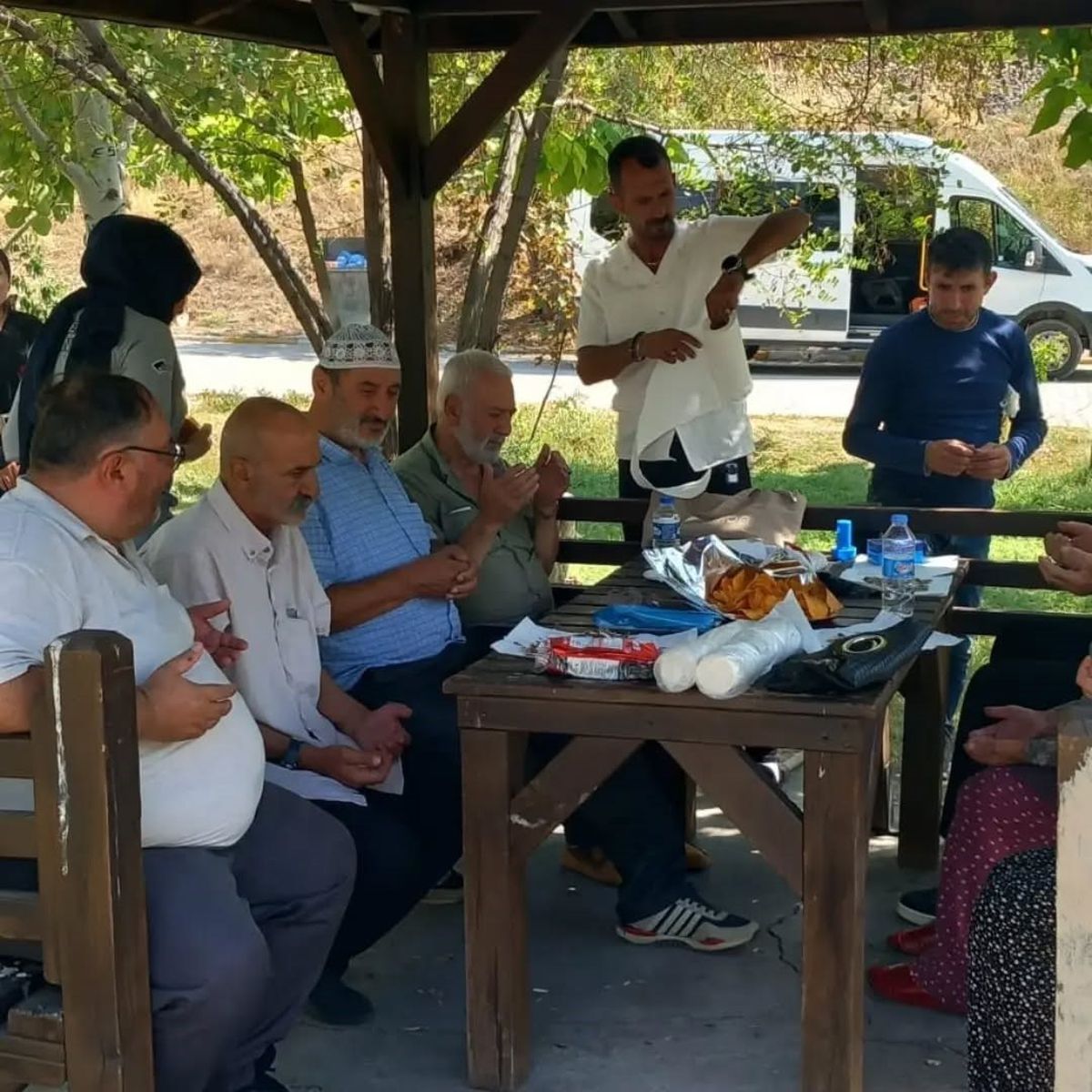 Kemah'ta Huzurevi Sakinlerine Mevlid-i Nebi Ziyareti