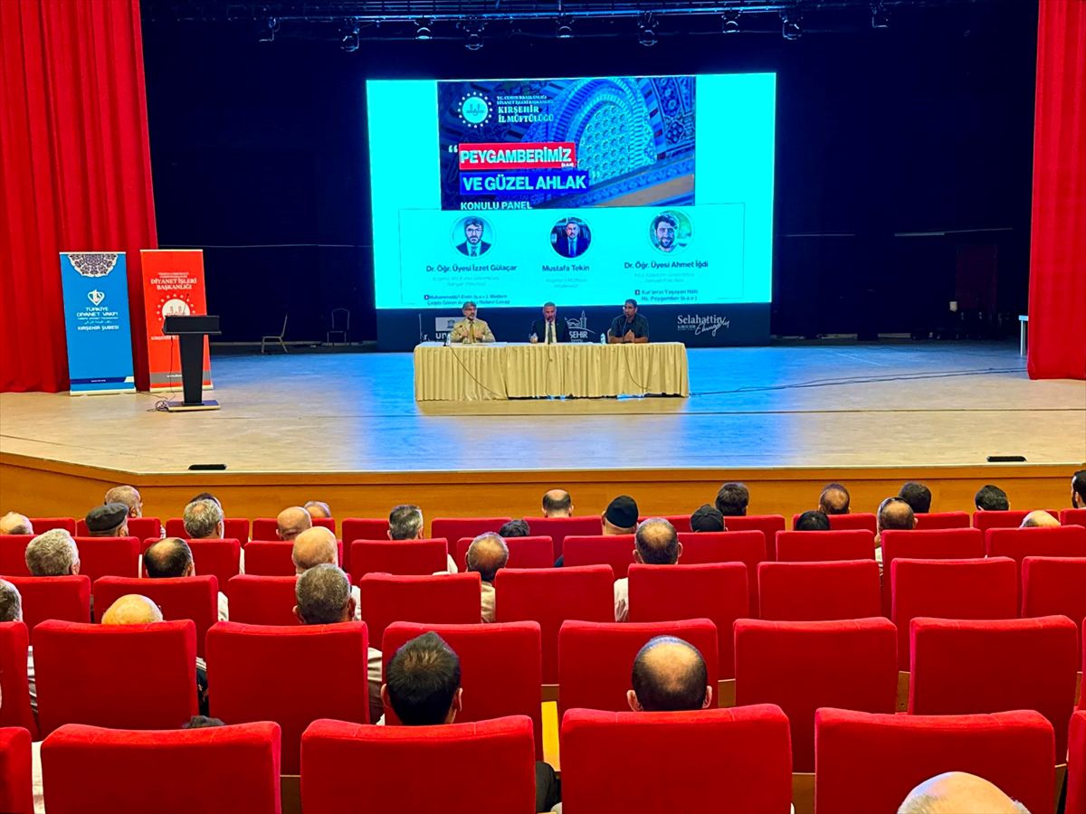Kırşehir'de 'Peygamberimiz ve Güzel Ahlak' Paneli