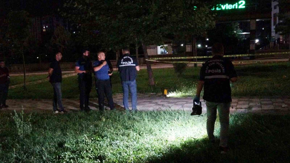 Malatya'da Parkta Silahlı Kavga: 4 Yaralı