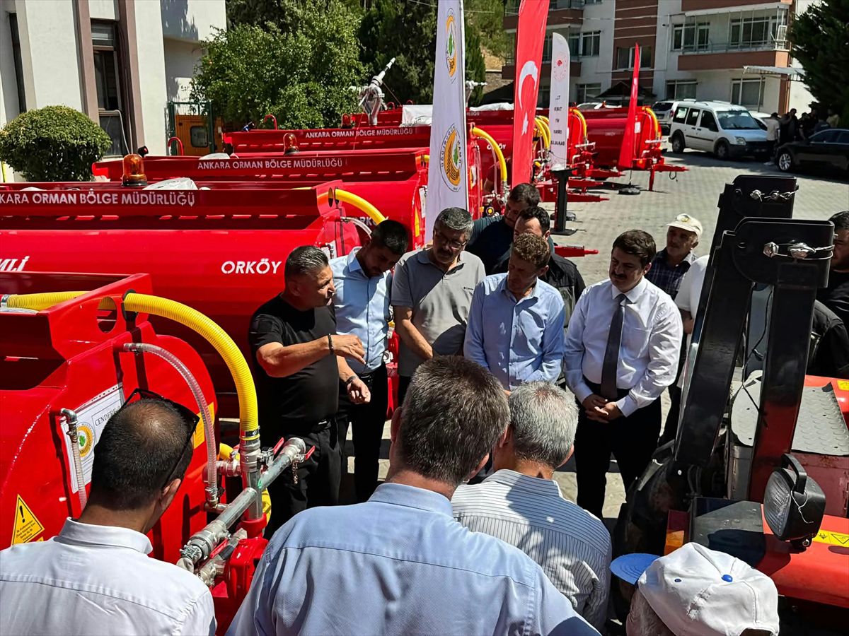 Nallıhan'da ORKÖY kapsamında su tankerleri dağıtıldı