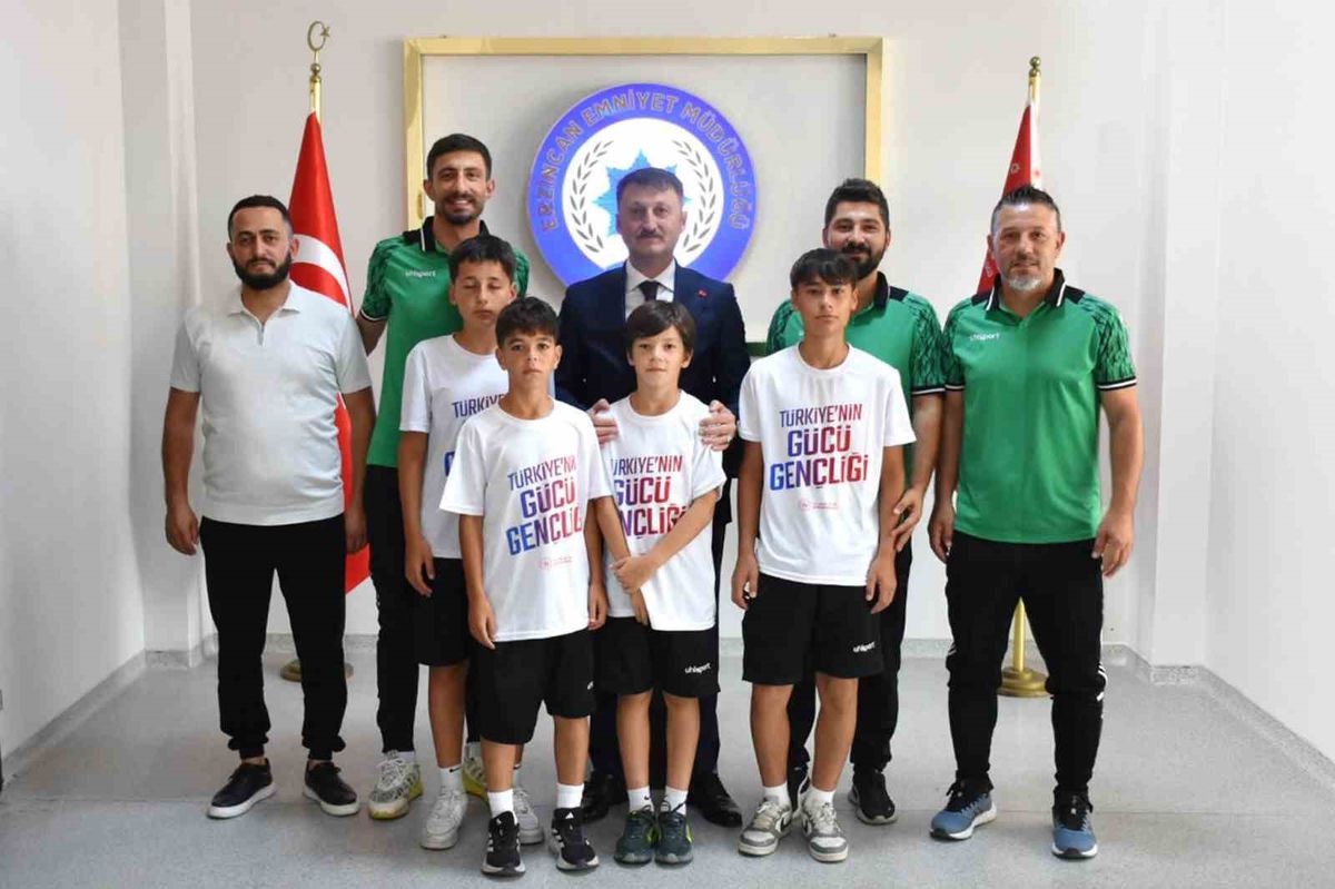 Ordu Futbol İl Karması’ndan Erzincan Emniyet Müdürü’ne Ziyaret
