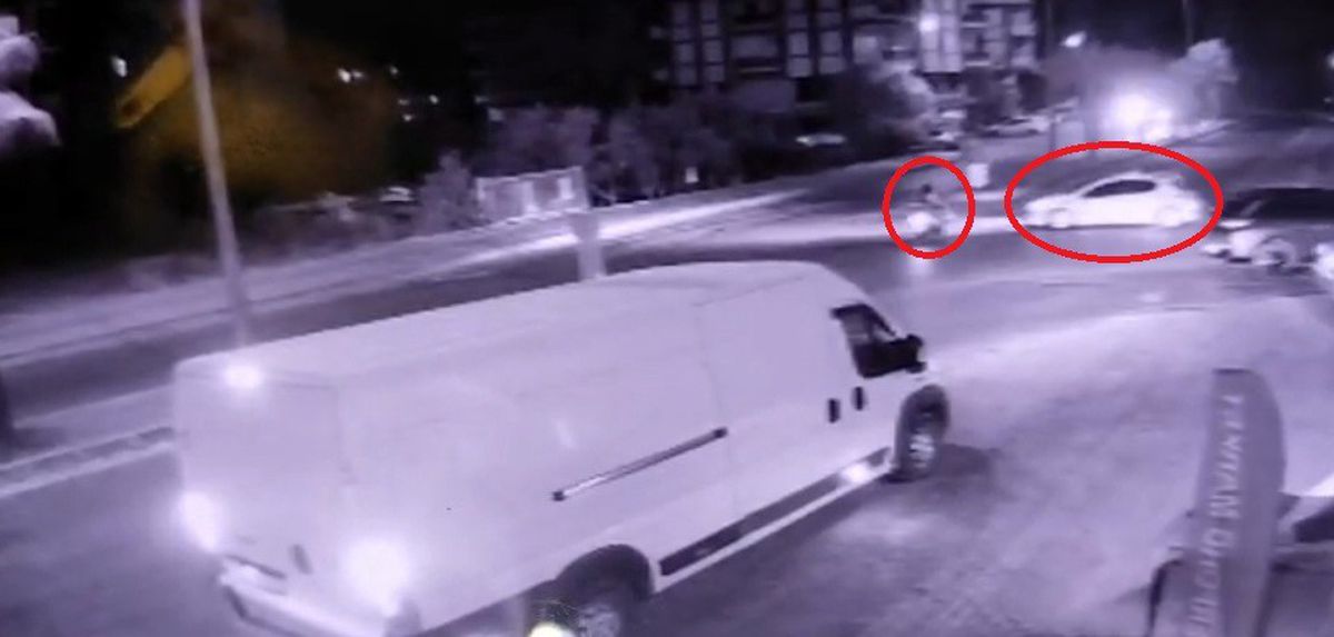 Antalya'da motosiklet-otomobil çarpıştı: 1 yaralı