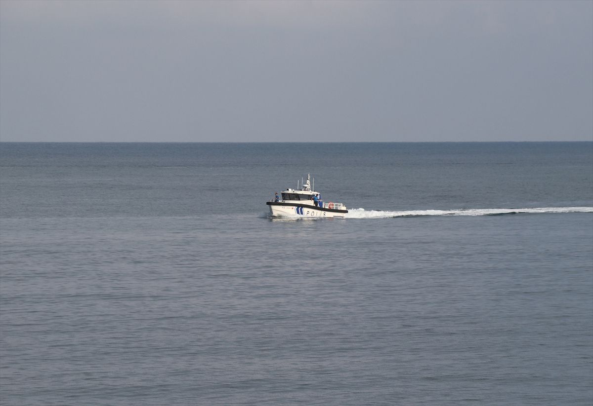 Rize'de Denizde Kaybolan Çocuk İçin Arama Çalışmaları Sürüyor