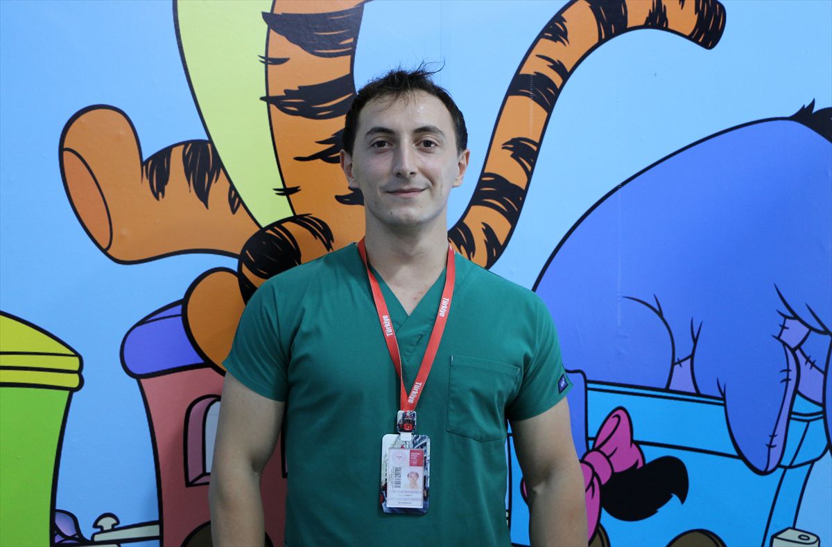 Robotik rehabilitasyon Buğlem'e yürümeyi öğretiyor