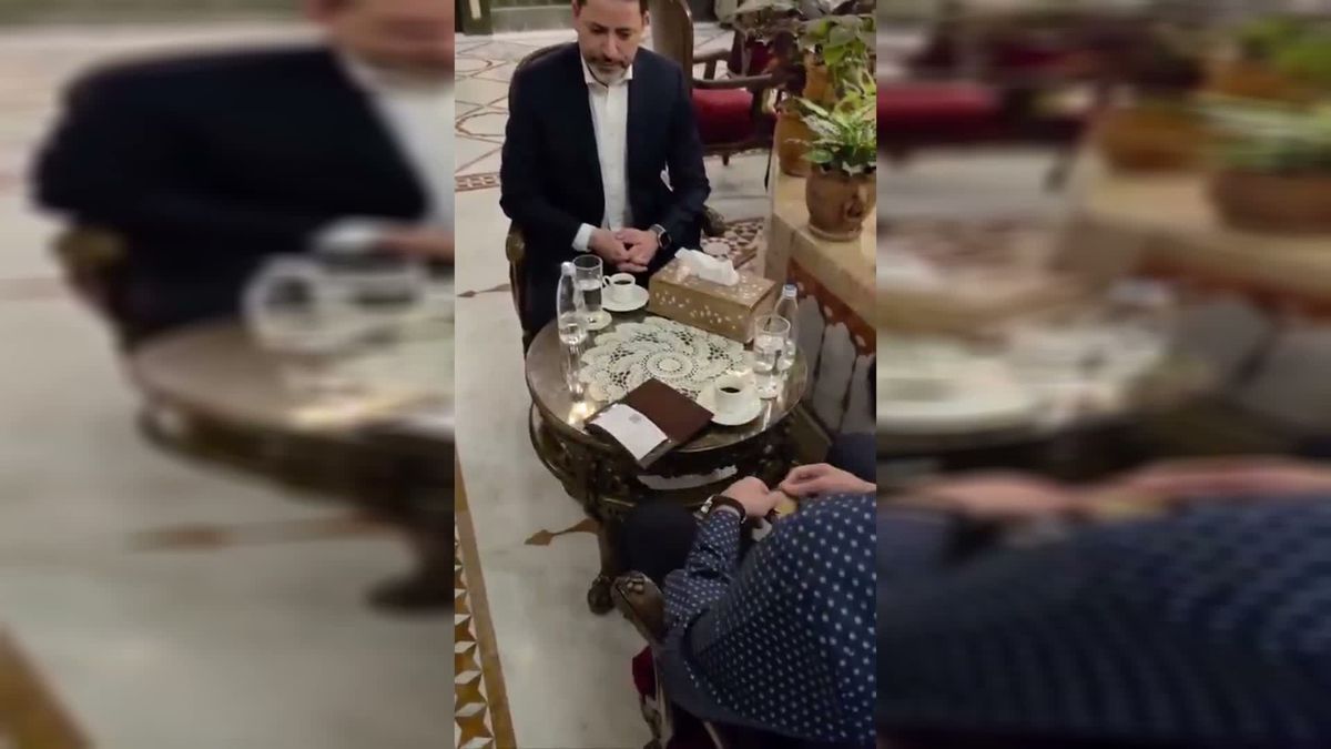 Suriye'de Tarihi An: El-Şara'dan Visa Kartla Kahve Ödemesi