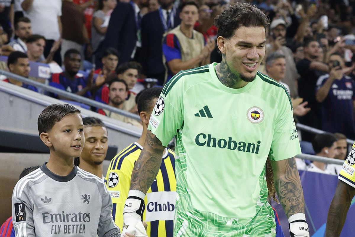 Turu tek başına getirdi! Sen neymişsin be Ederson