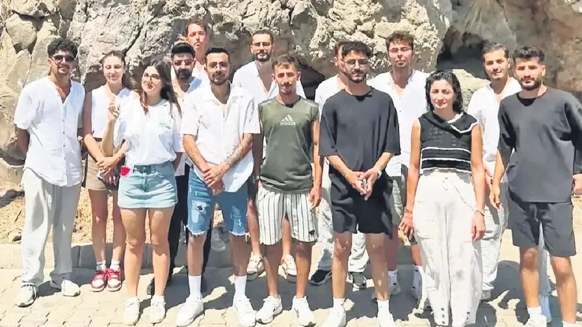 Xuma Beach'te çalışanlardan tepki: 'Mesai ücreti yok, bahşişe bile el konuyor'