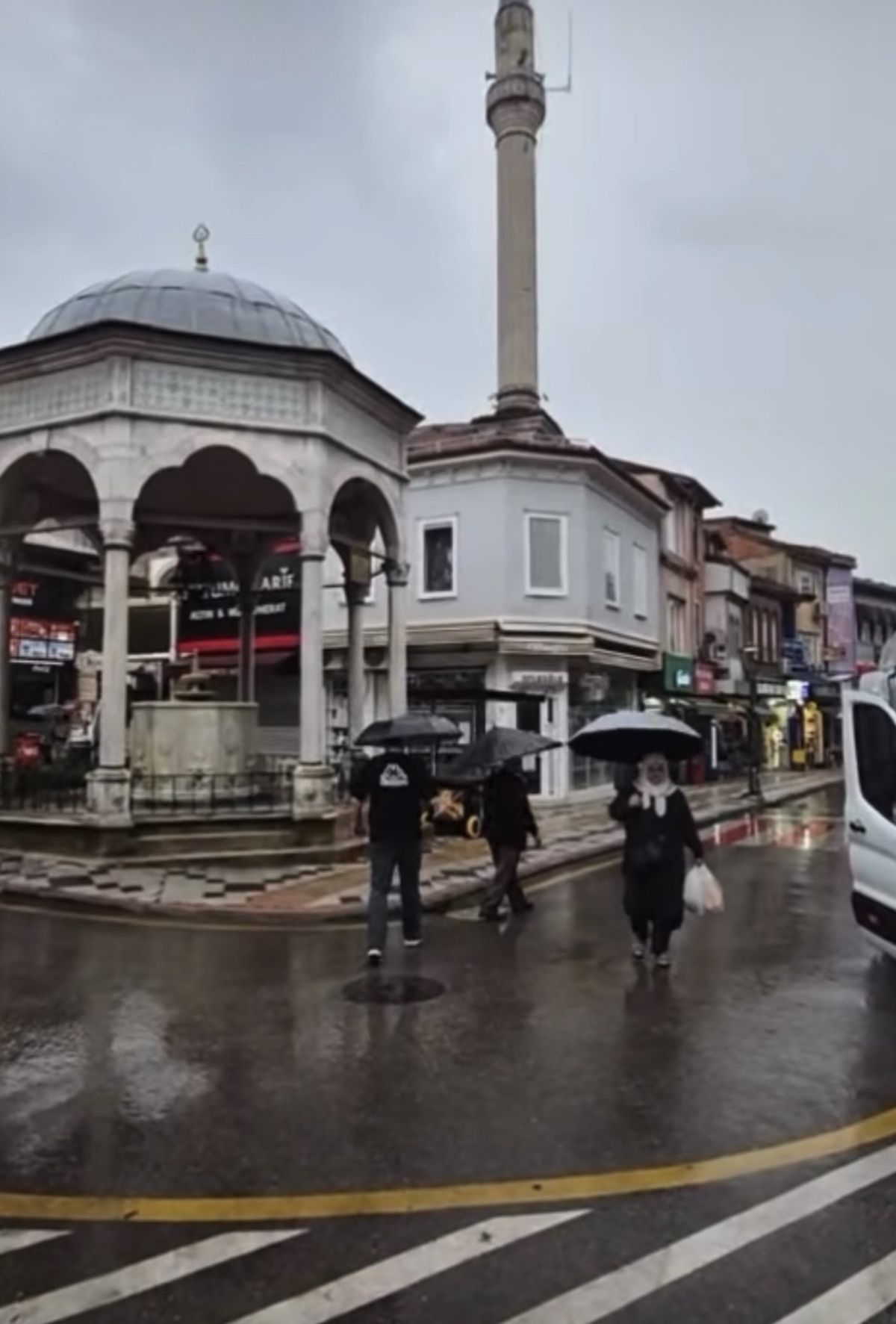 Bartın'da sağanak: Yollar su altında