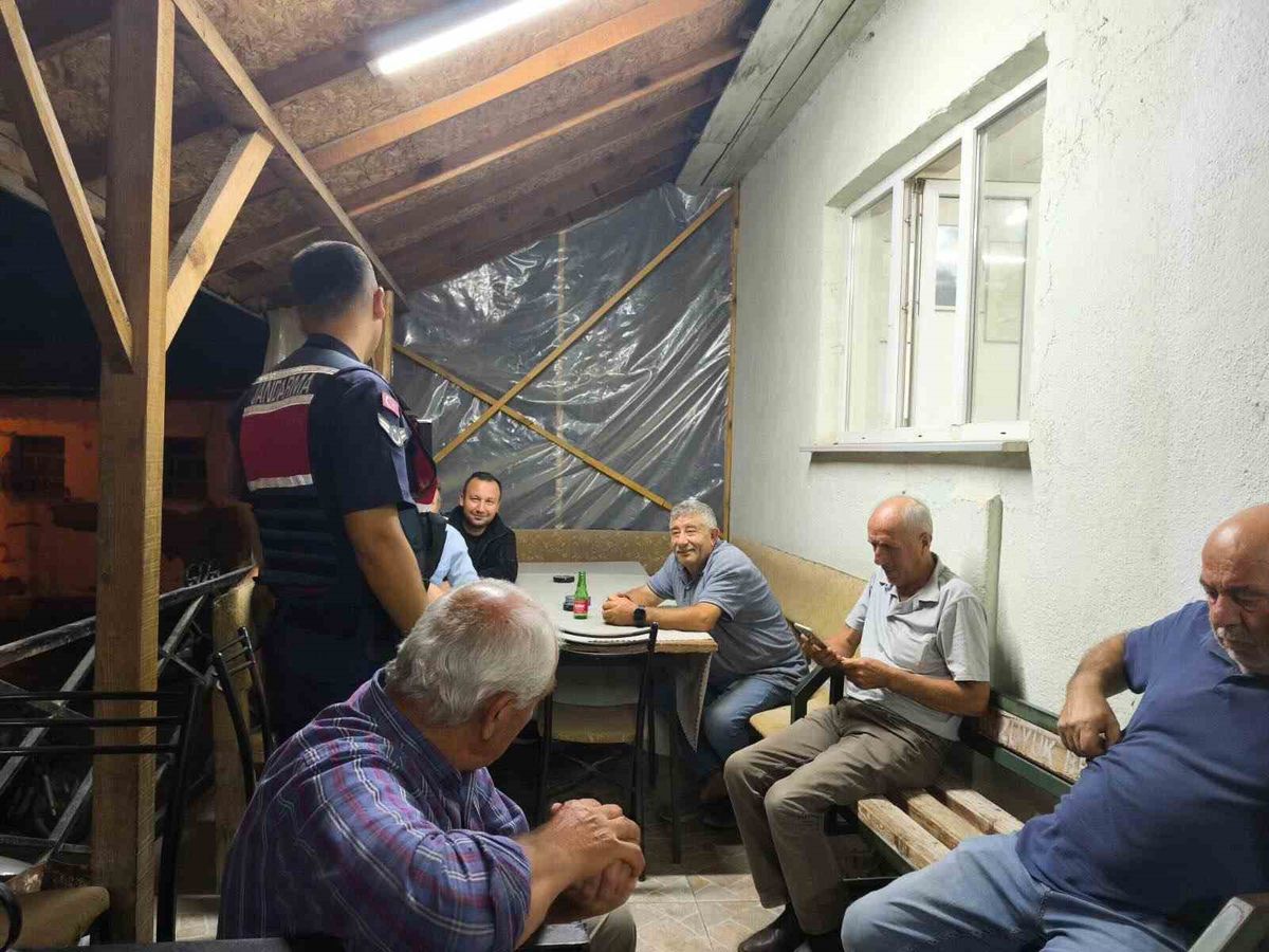 Bozüyük'te Kahvehane Denetimi: Kumar, Sigara ve Güvenlik Uyarıları