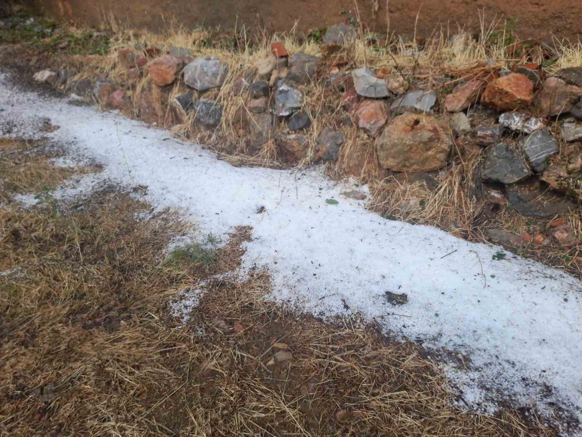 Bozkır'da Sel ve Dolu Hayatı Olumsuz Etkiledi